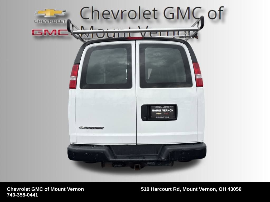 Used 2017 Chevrolet Express 2500 image 4