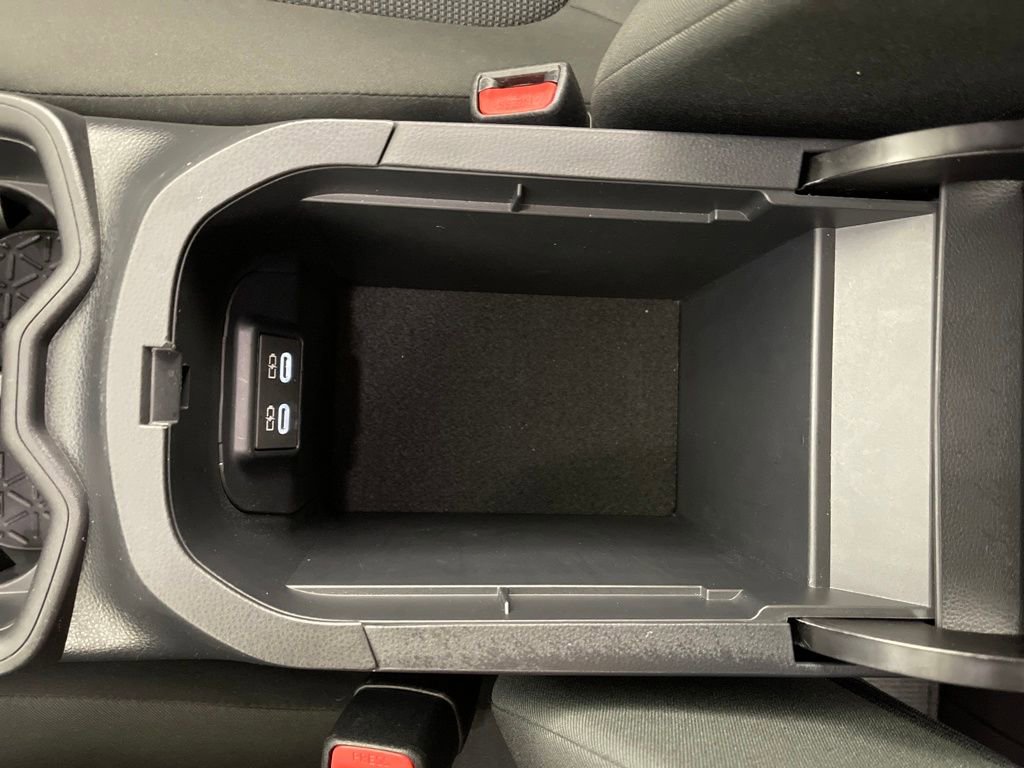 Certified 2025 Toyota RAV4 LE image 22