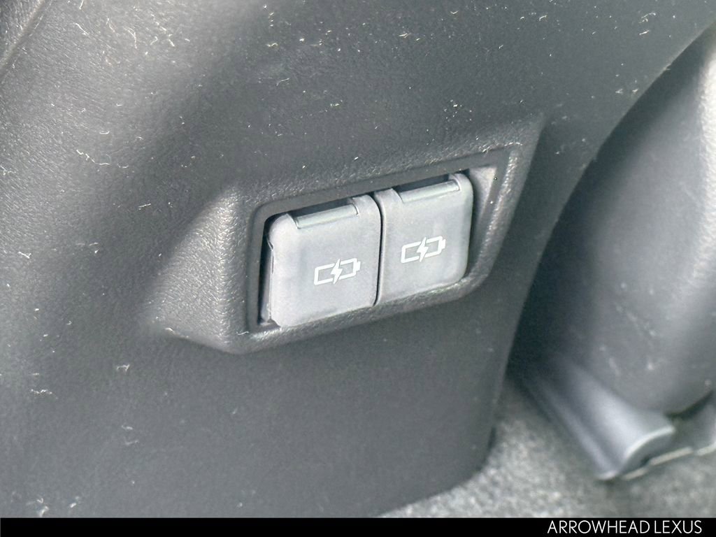 Certified 2026 Lexus UX 300h FWD w/ Accessory Package (Z1) image 31