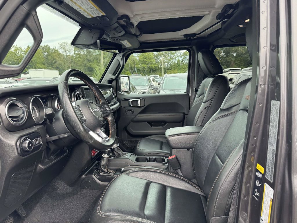 Used 2022 Jeep Wrangler Unlimited Rubicon w/ Trailer Tow Package AWD/4WD image 18