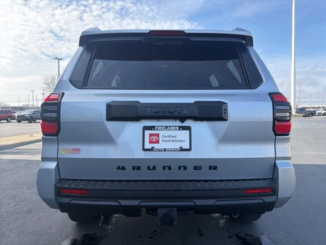 Used 2025 Toyota 4Runner SR5 image 6