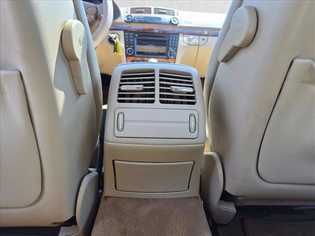 Used 2009 Mercedes-Benz E 350 Sedan image 15