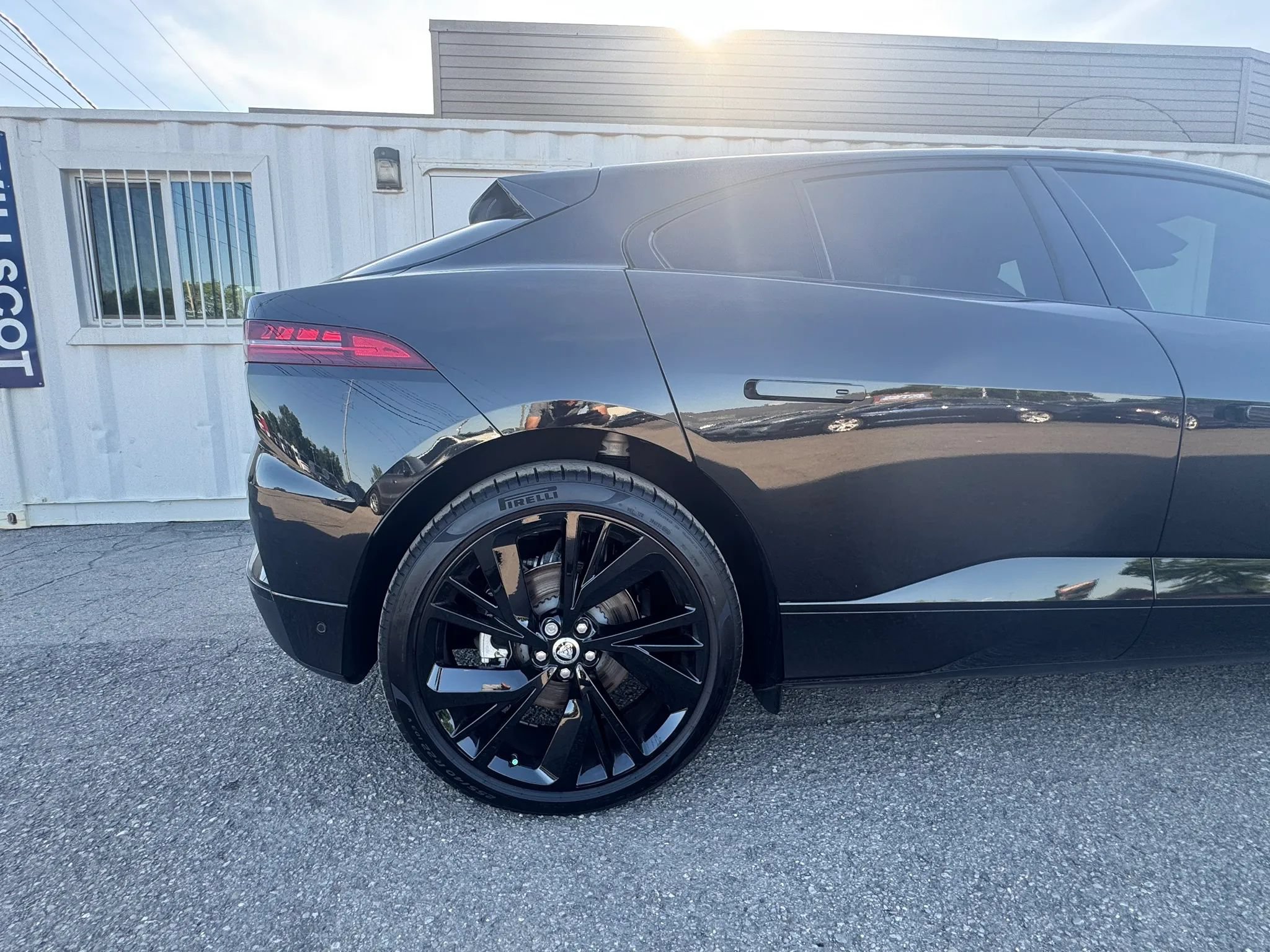 Used 2024 Jaguar I-PACE R-Dynamic HSE AWD/4WD image 26
