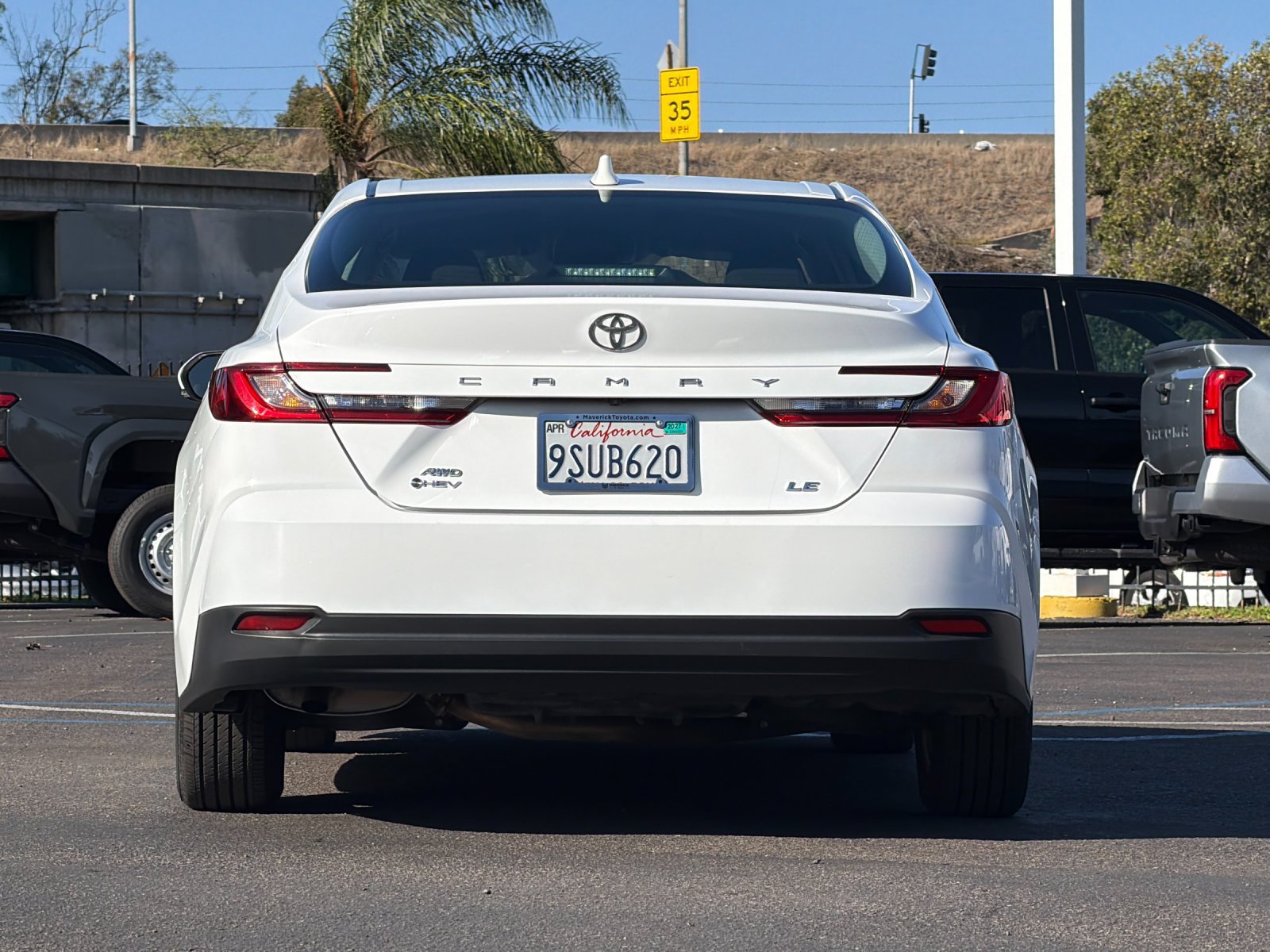 Used 2025 Toyota Camry LE w/ Convenience Package AWD/4WD image 4