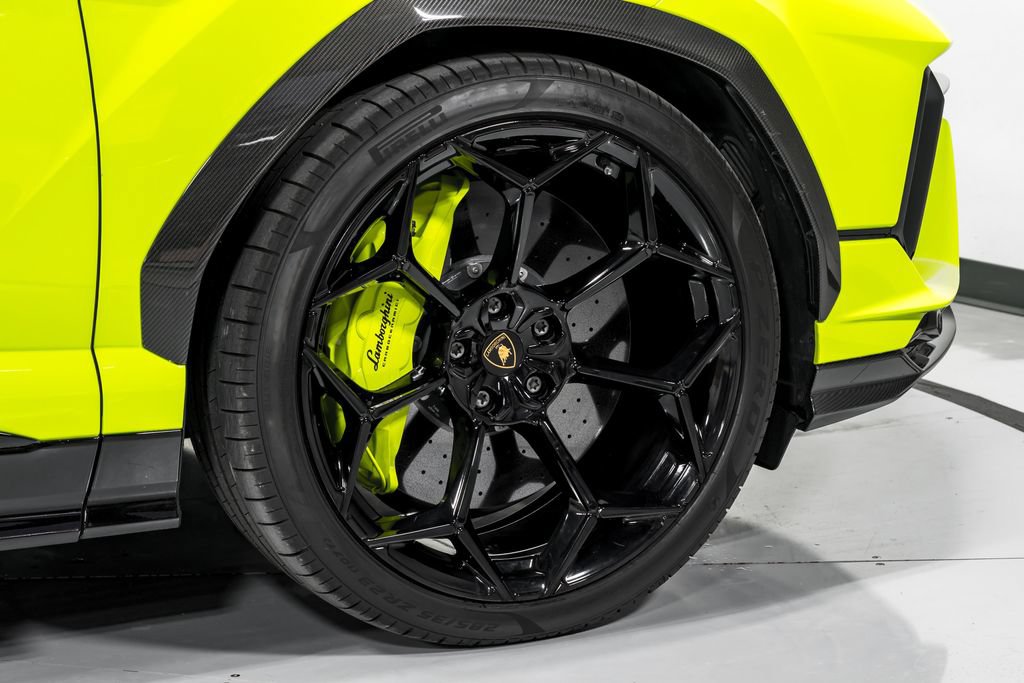 Used 2024 Lamborghini Urus Performante AWD/4WD image 55