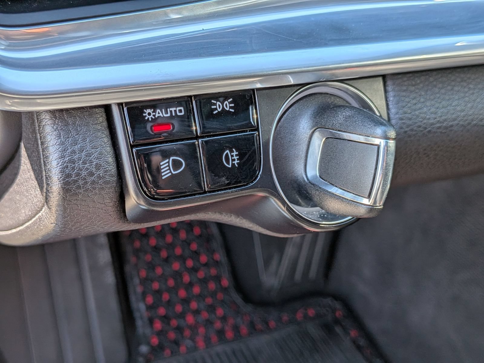 Used 2020 Porsche Panamera RWD image 17