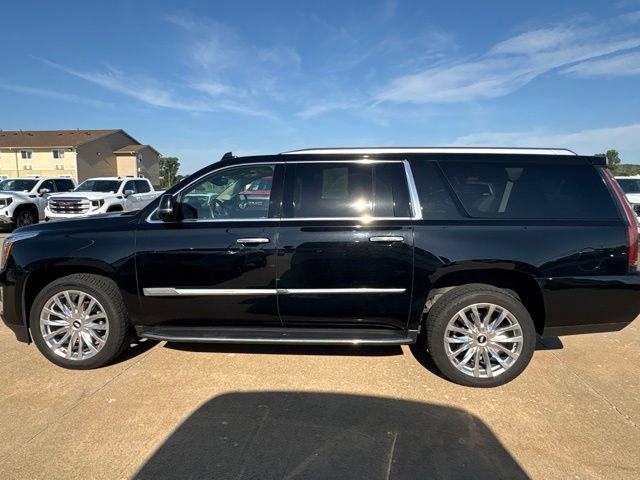 Used 2016 Cadillac Escalade ESV Premium AWD/4WD image 6