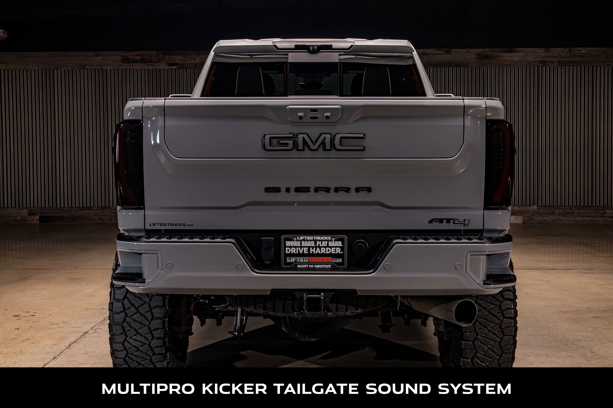 Used 2025 GMC Sierra 2500 AT4X image 8