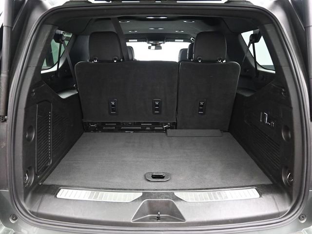 Used 2023 Chevrolet Suburban Premier AWD/4WD image 20