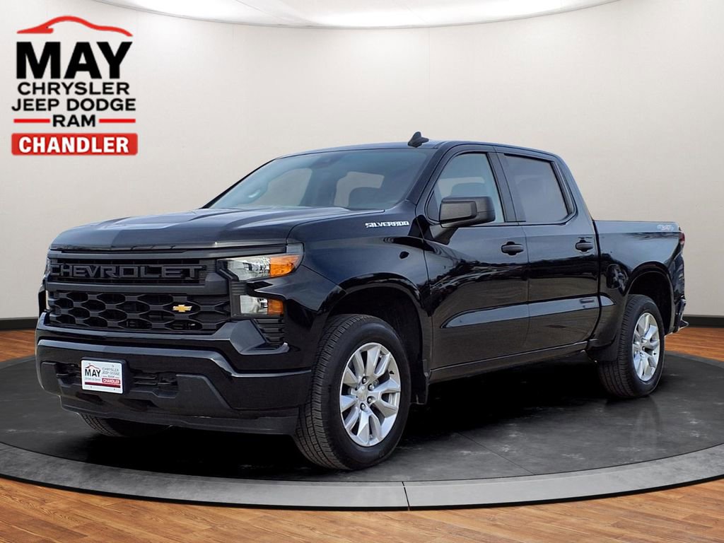Used 2022 Chevrolet Silverado 1500 Custom image 1