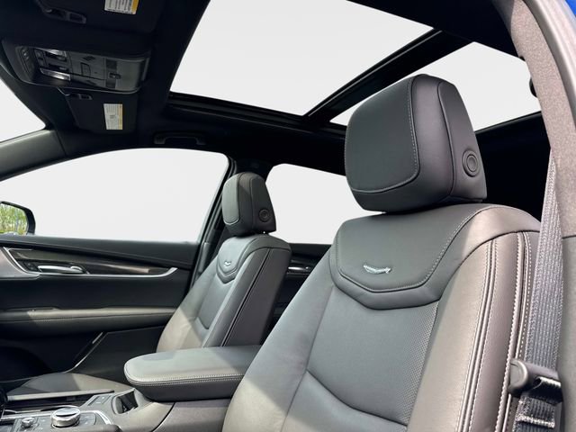 New 2026 Cadillac XT5 Sportv w/ LPO, Onyx Lite Package AWD/4WD image 18