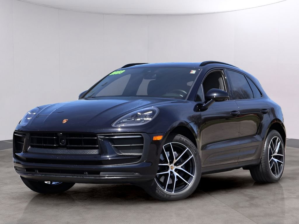 Certified 2023 Porsche Macan image 1