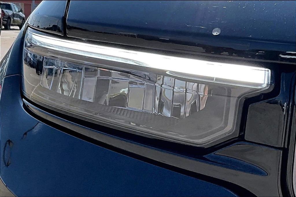 Used 2025 Jeep Grand Cherokee L Summit AWD/4WD image 29