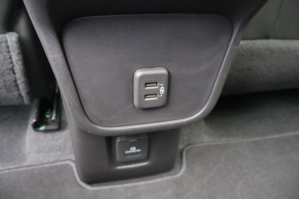Used 2024 Chevrolet Equinox RS FWD image 20