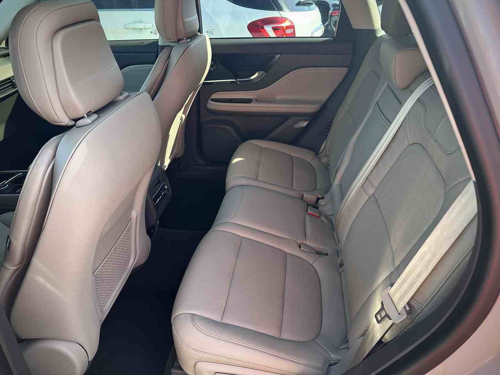Used 2020 Lincoln Corsair Reserve w/ Elements Package AWD/4WD image 6