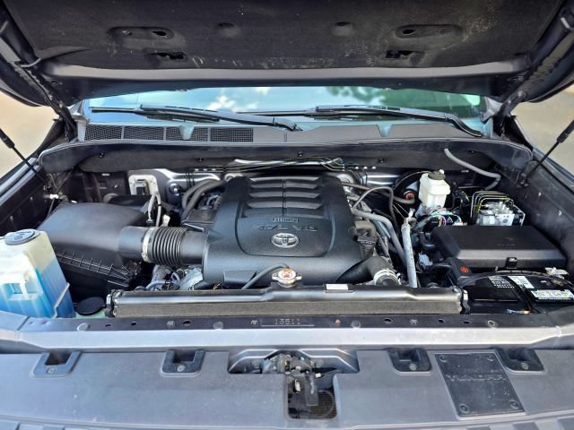 Used 2020 Toyota Tundra SR5 w/ SR5 Upgrade Package AWD/4WD image 58