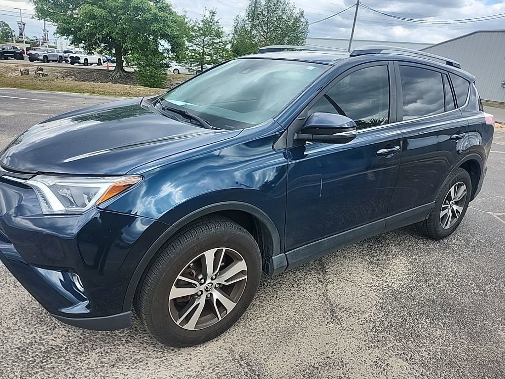 Used 2018 Toyota RAV4 XLE FWD image 15