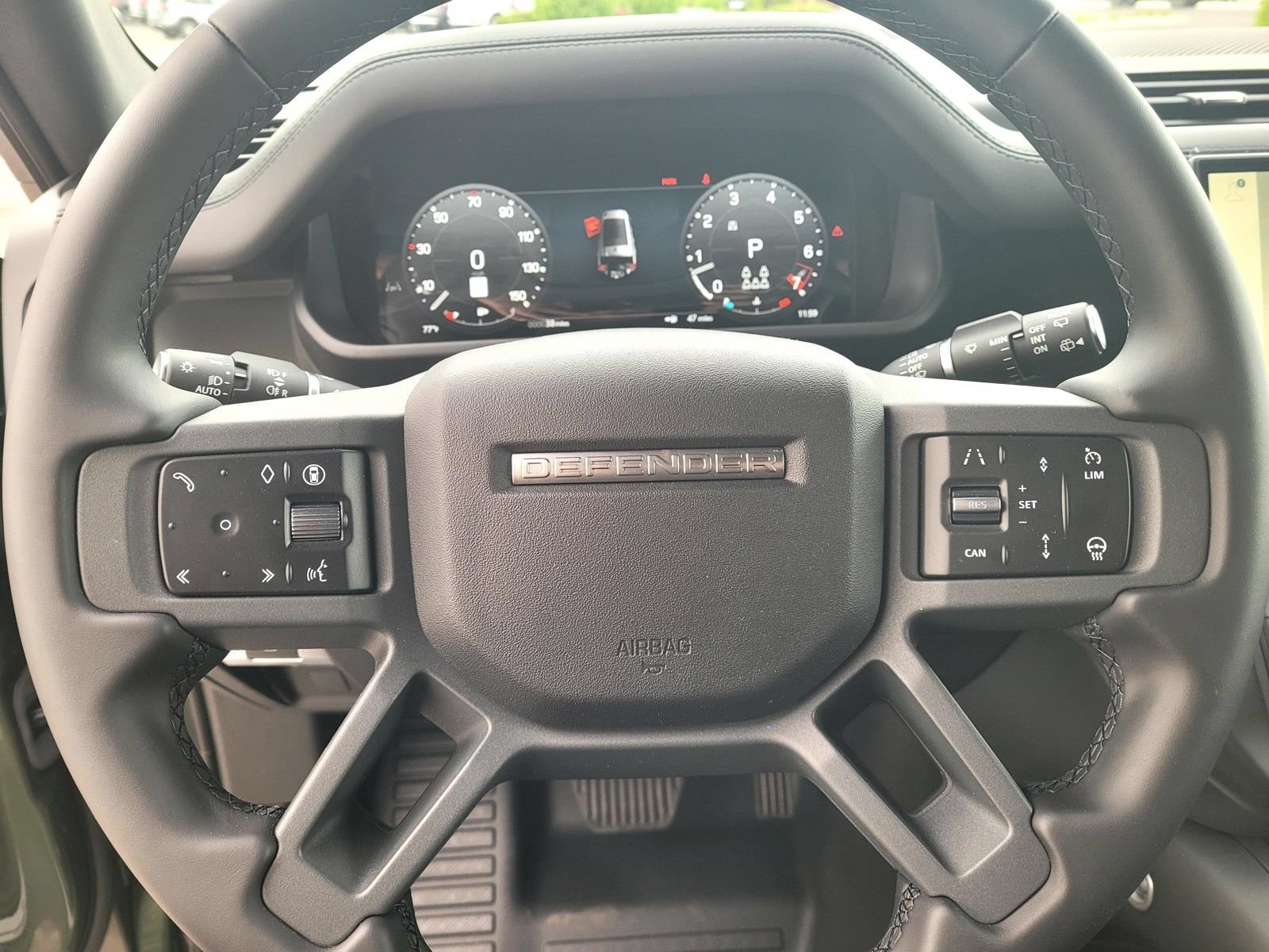 New 2026 Land Rover Defender 130 X-Dynamic SE AWD/4WD image 25