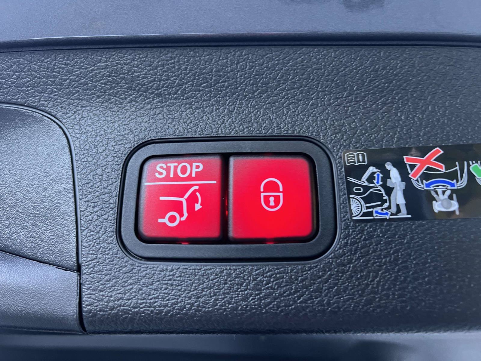 Certified 2026 Mercedes-Benz GLS 580 4MATIC image 14