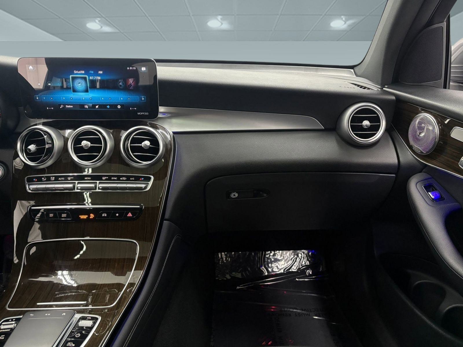 Used 2021 Mercedes-Benz GLC 300 4MATIC Coupe image 26