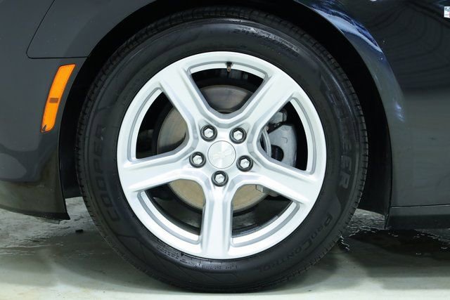 Used 2023 Chevrolet Camaro LT image 8