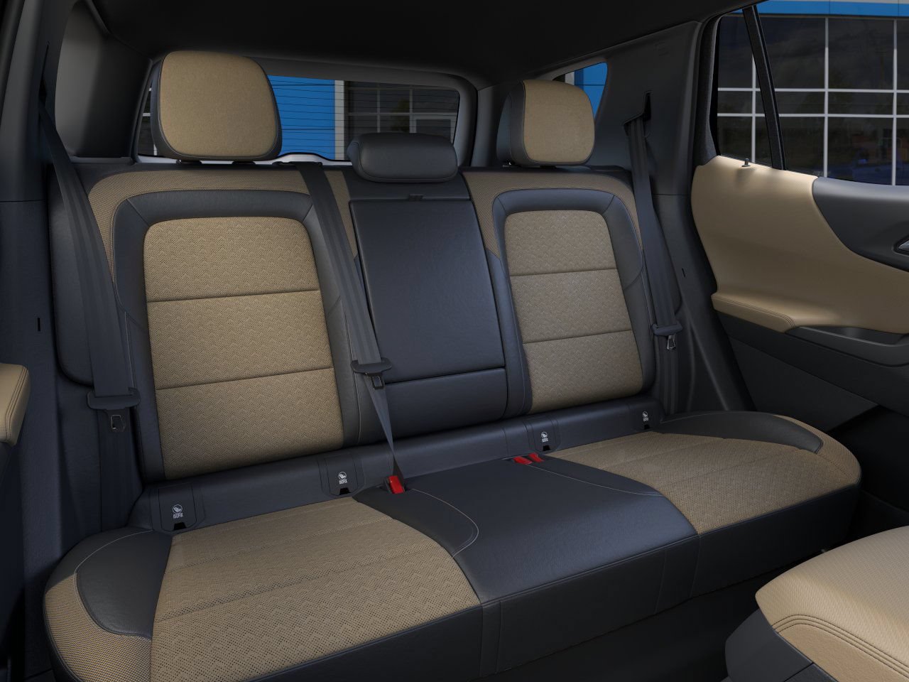 New 2025 Chevrolet Equinox ACTIV w/ Safety and Technology Package FWD image 17
