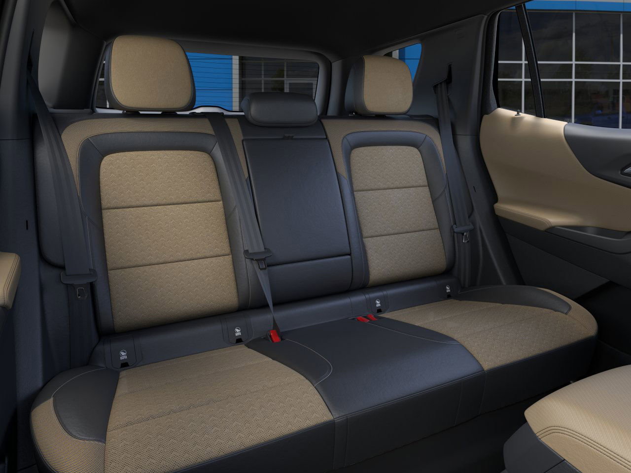 New 2025 Chevrolet Equinox ACTIV w/ Safety and Technology Package image 17