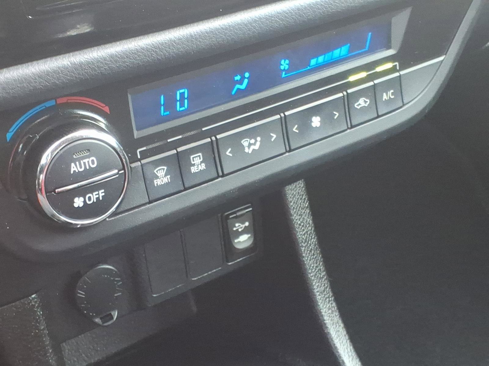 Used 2014 Toyota Corolla S image 18