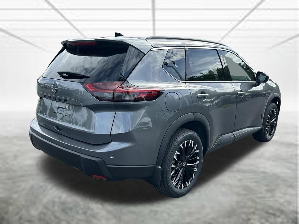 New 2026 Nissan Rogue Dark Armor FWD image 5