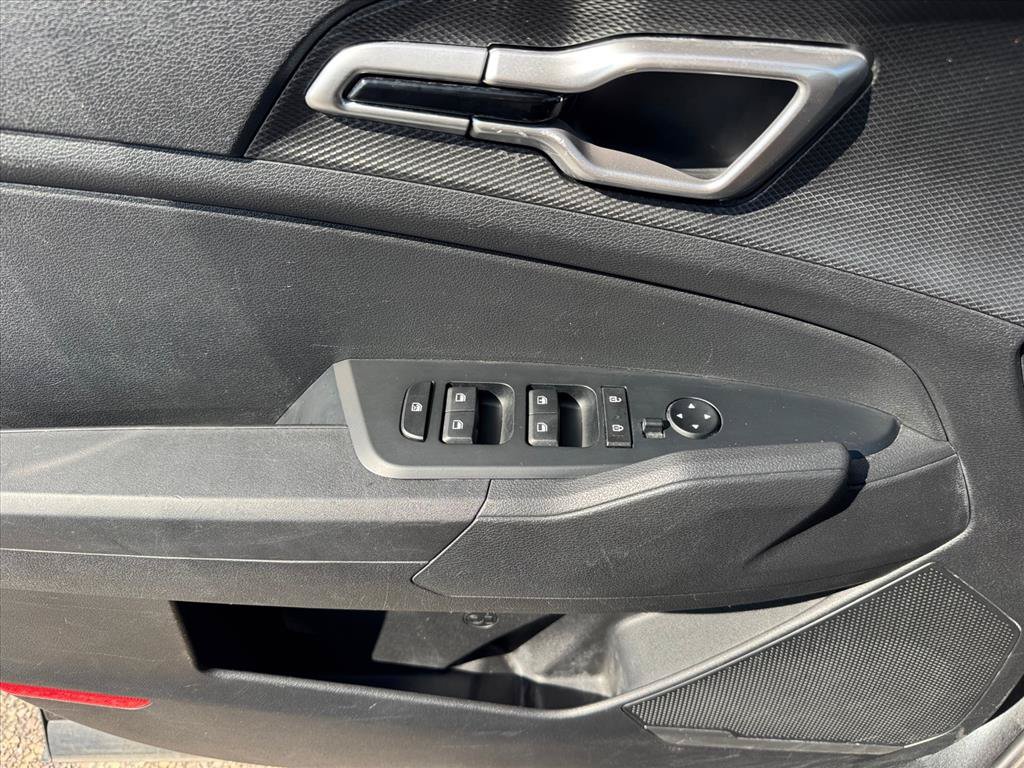 Used 2024 Kia Sportage LX FWD image 19