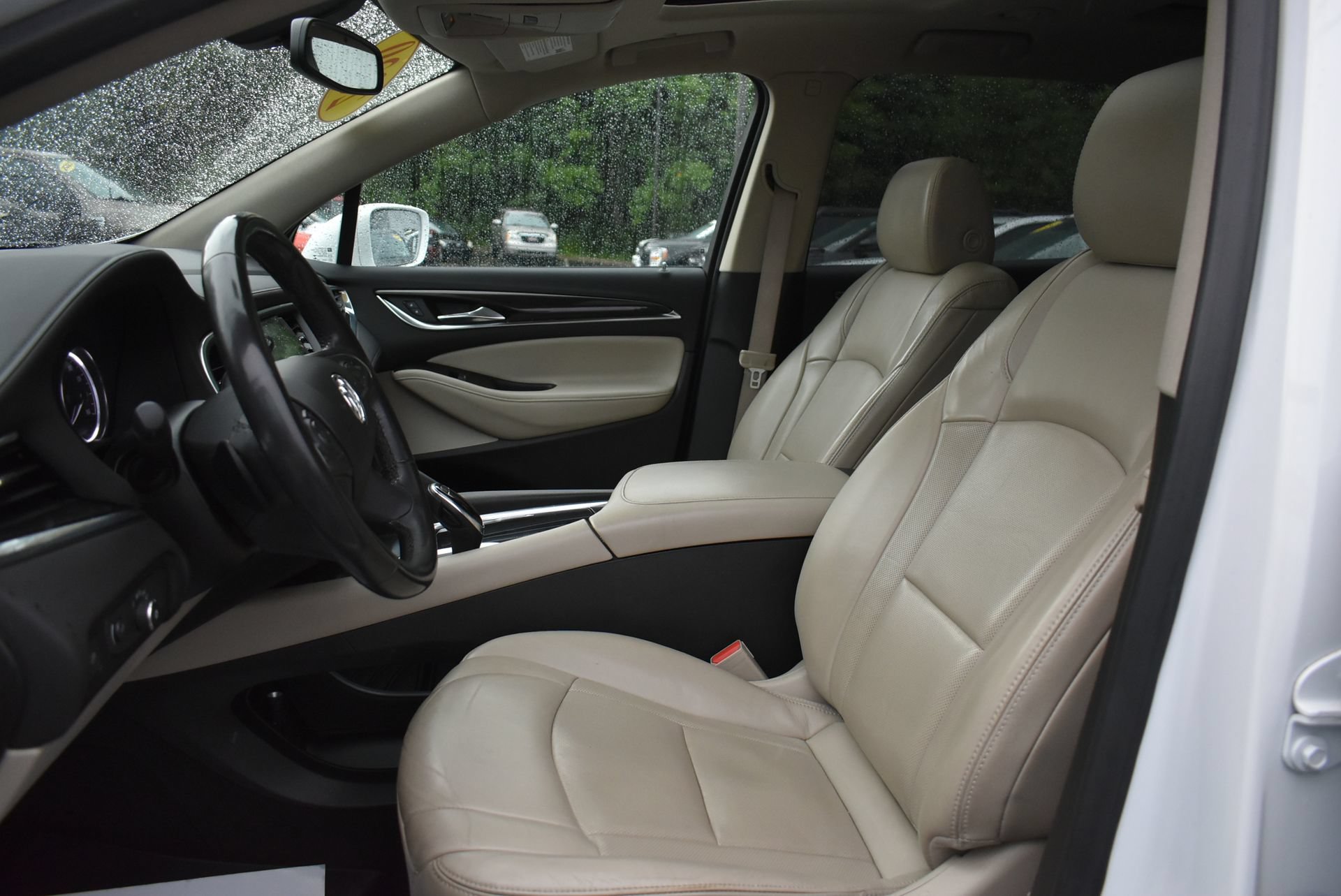 Used 2018 Buick Enclave Essence AWD/4WD image 14