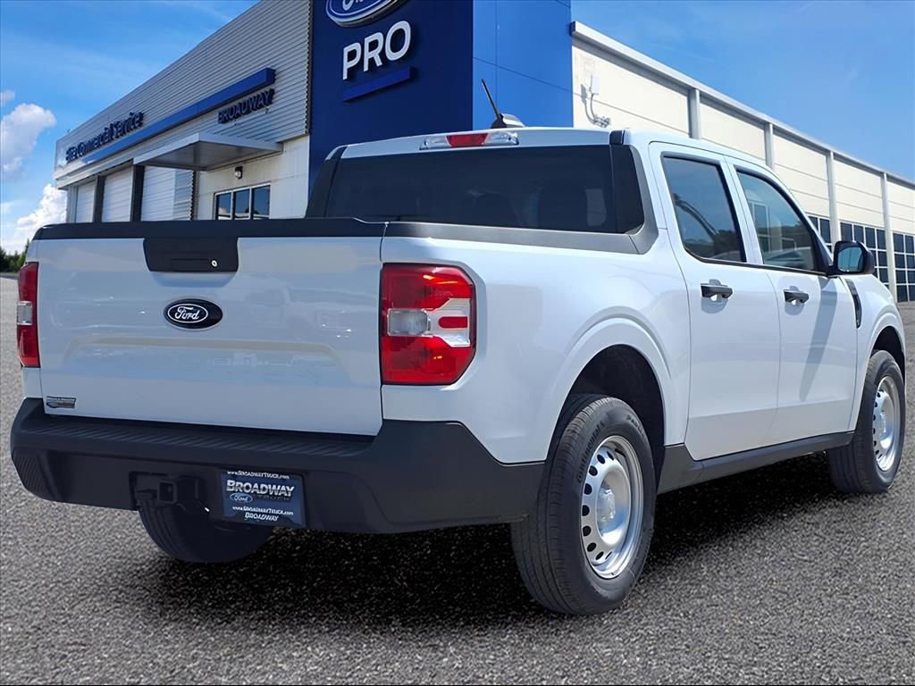 New 2025 Ford Maverick XL image 2