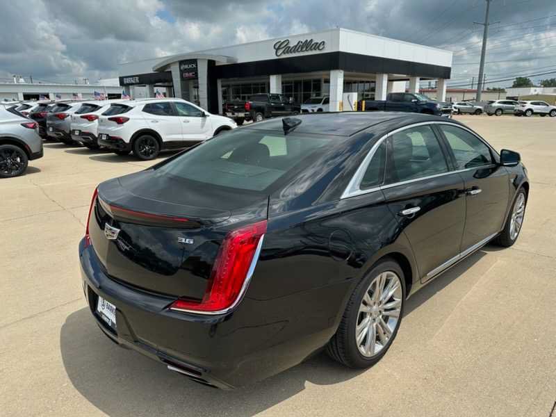 Used 2018 Cadillac XTS Luxury w/ Driver Awareness Package AWD/4WD image 2