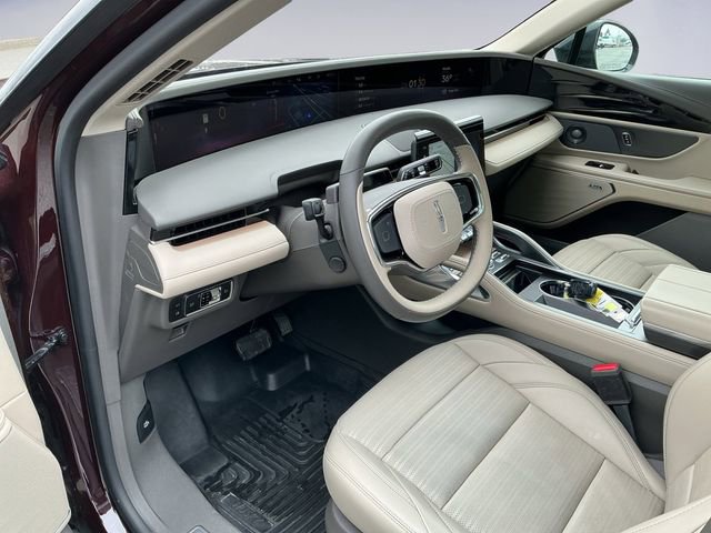Used 2025 Lincoln Nautilus Reserve AWD/4WD image 9