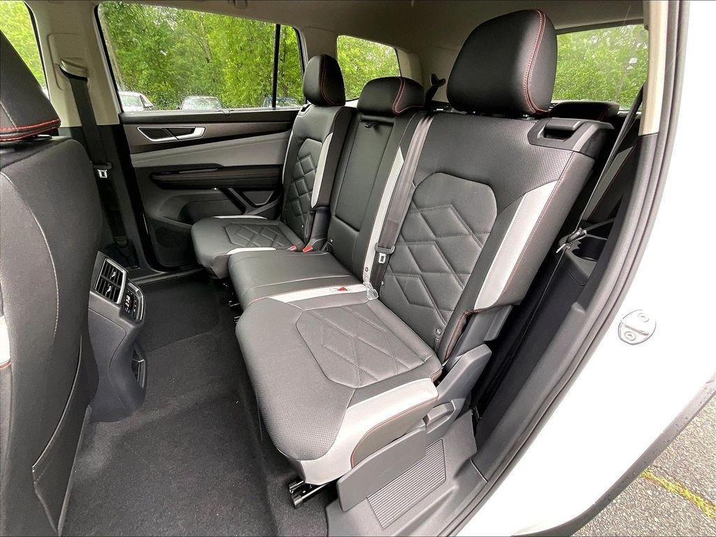 New 2026 Volkswagen Atlas Peak Edition AWD/4WD image 15