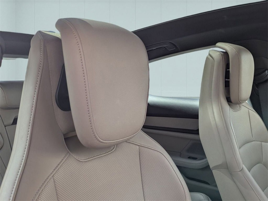 Used 2021 Porsche Taycan 4S image 36