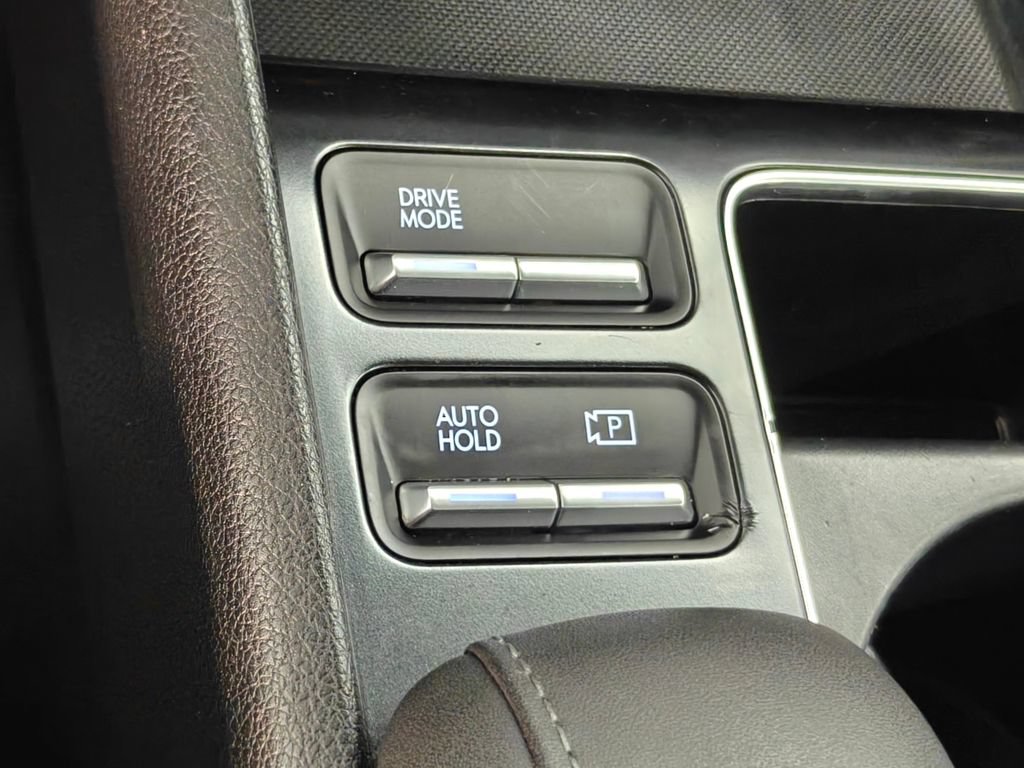 Used 2024 Hyundai Sonata SEL FWD image 8
