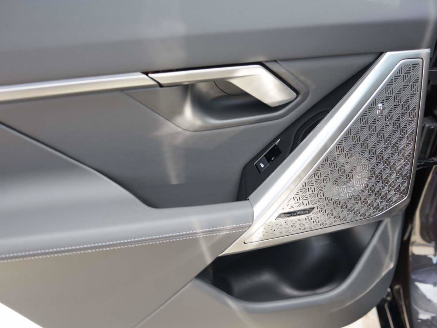 New 2026 BMW i5 M60 AWD/4WD image 8