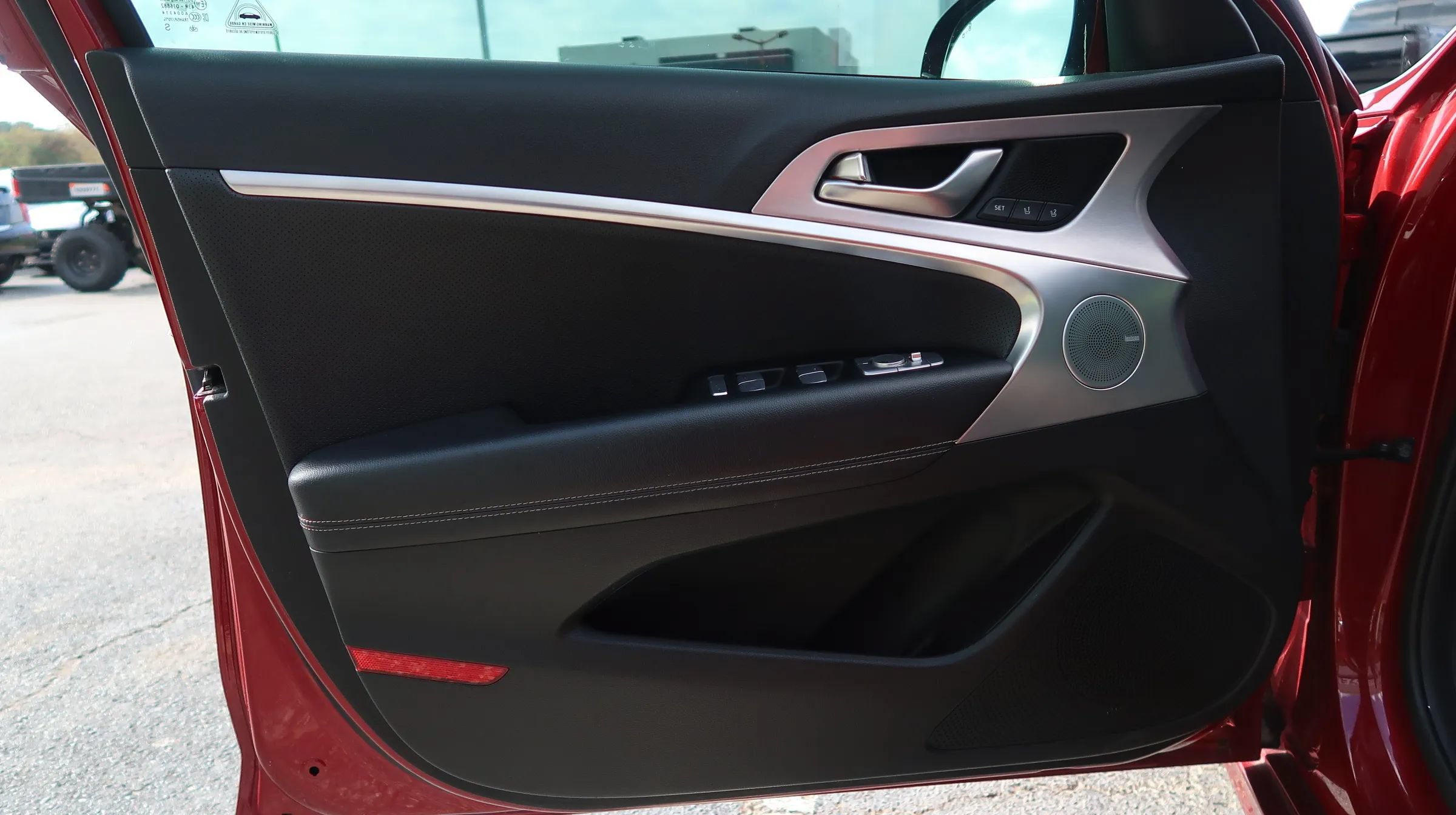 Used 2021 Genesis G70 3.3T RWD image 48