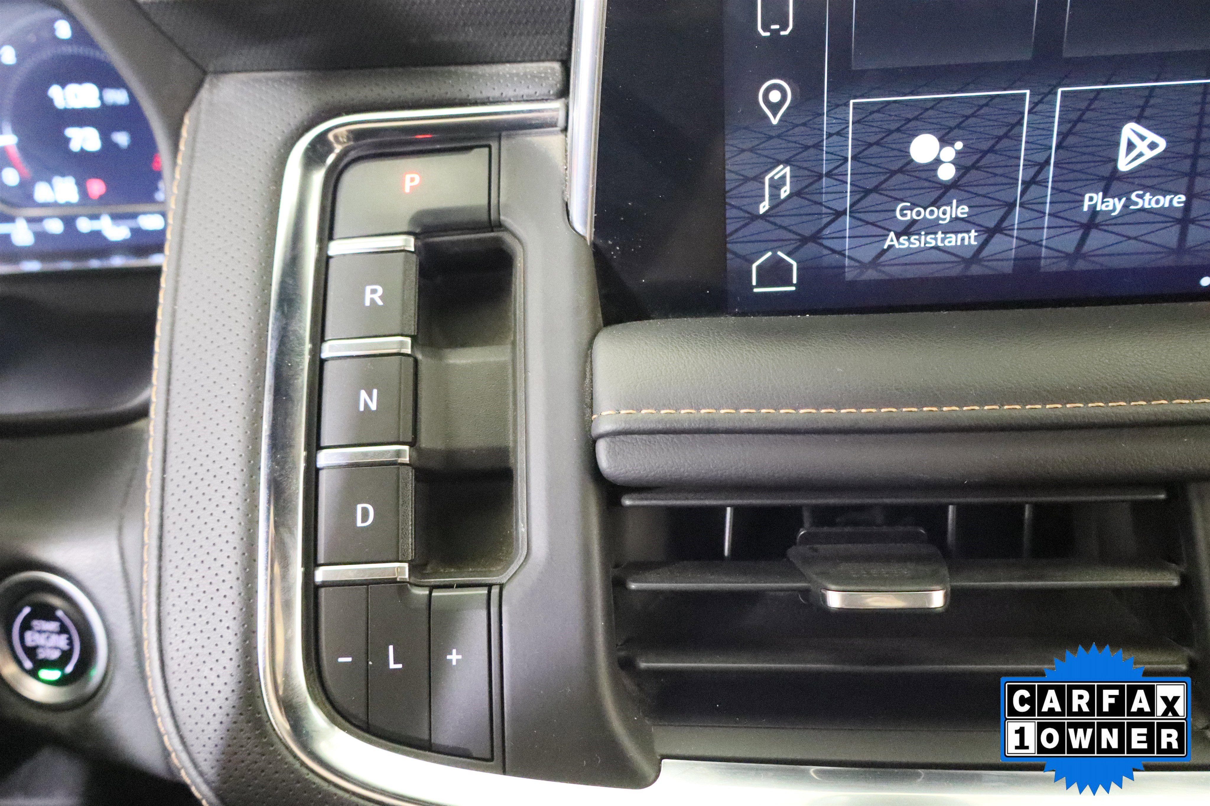 Used 2022 GMC Yukon AT4 w/ Technology Package image 32