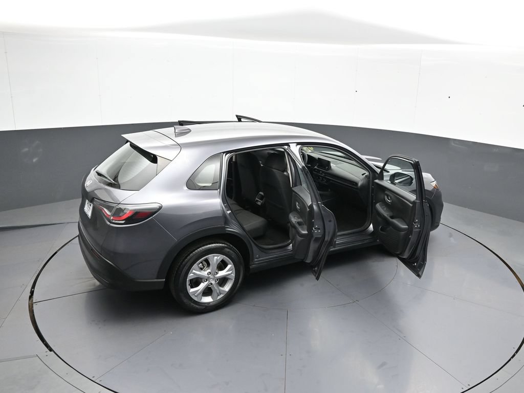 Certified 2023 Honda HR-V LX image 43