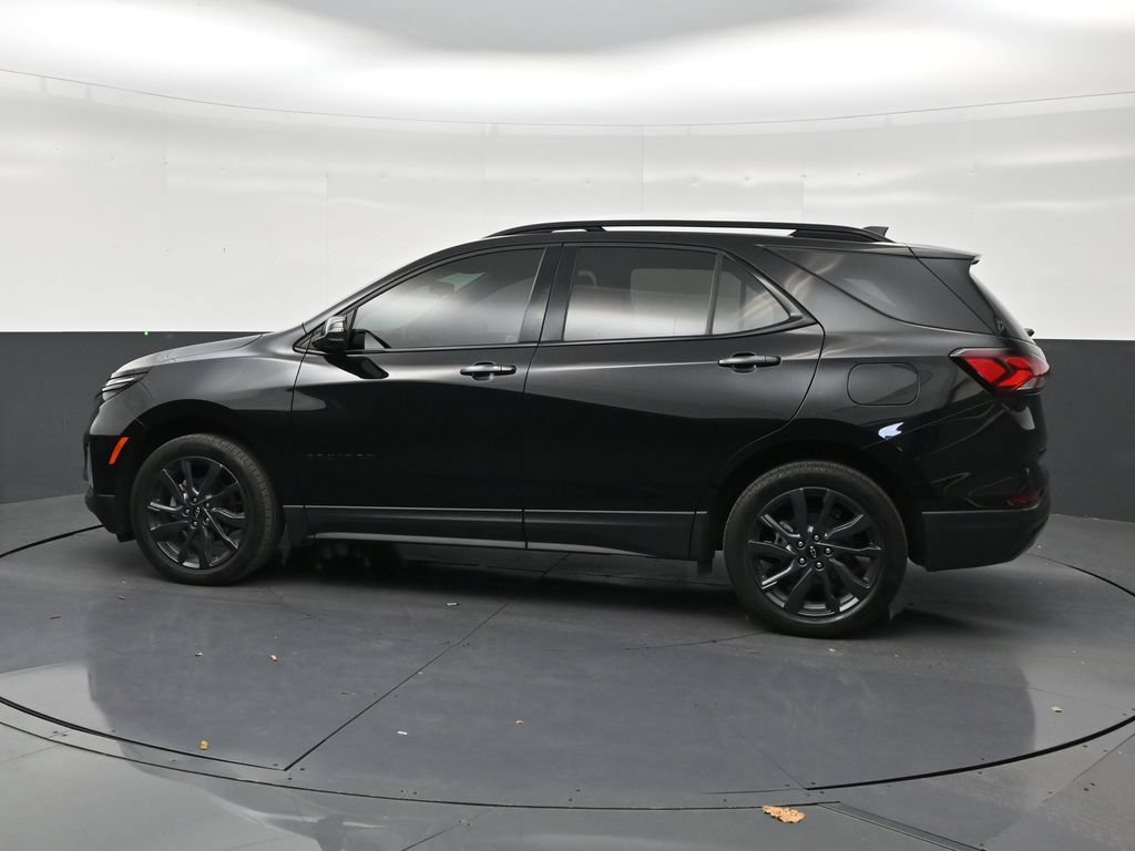 Used 2023 Chevrolet Equinox RS w/ RS Leather Package FWD image 2