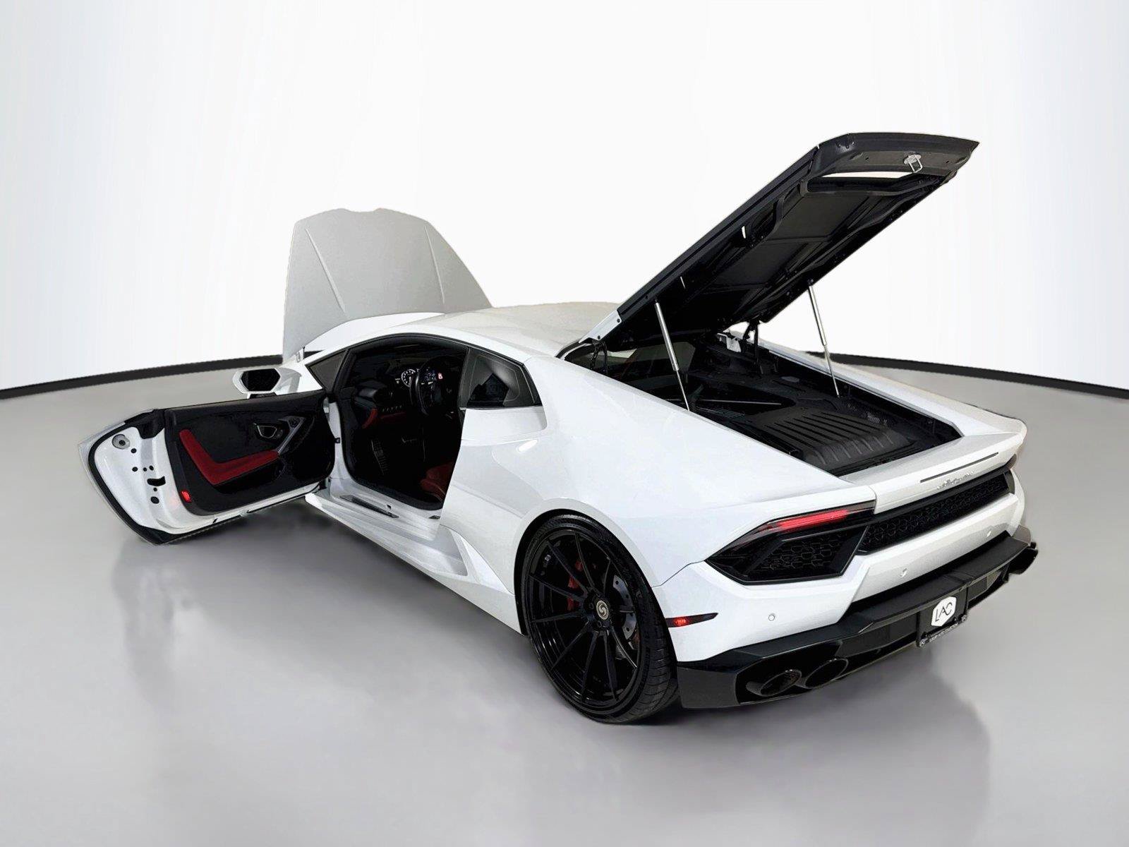 Used 2017 Lamborghini Huracan LP 580-2 RWD image 37