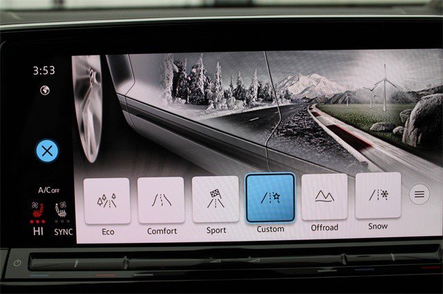 New 2025 Volkswagen Atlas SE image 29