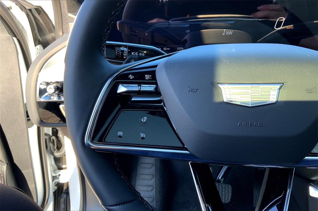 New 2025 Cadillac Lyriq Luxury image 23
