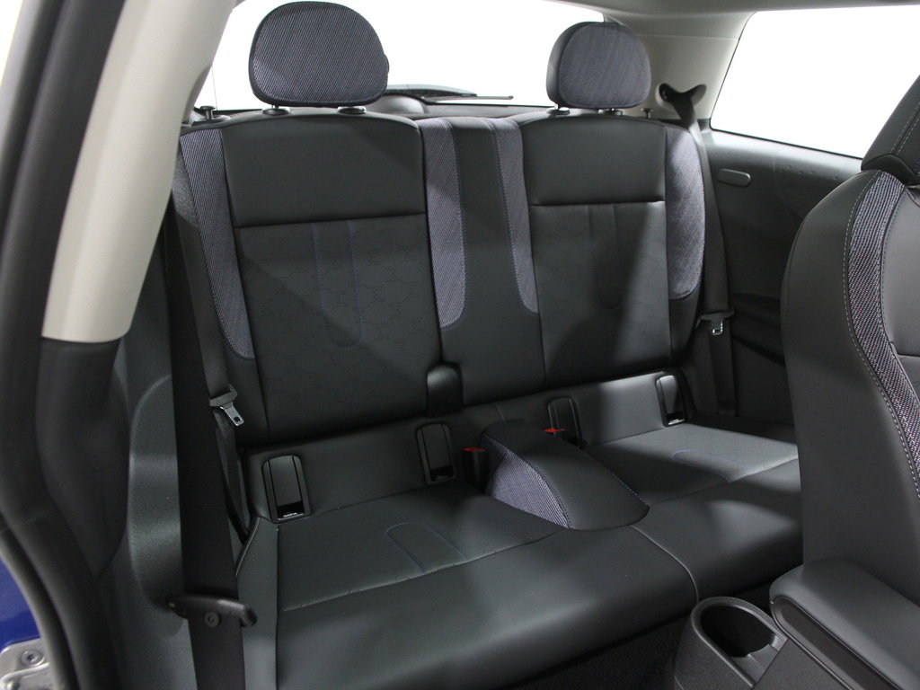 Certified 2025 MINI Cooper S image 18