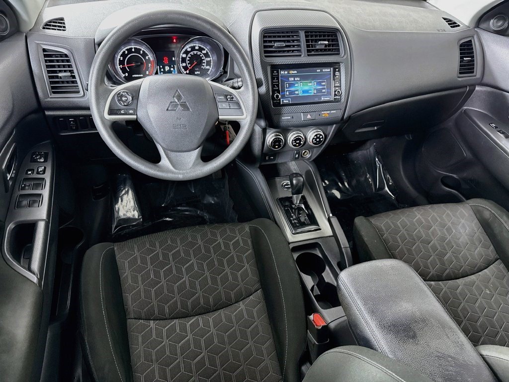 Used 2025 Mitsubishi Outlander Sport AWD image 16