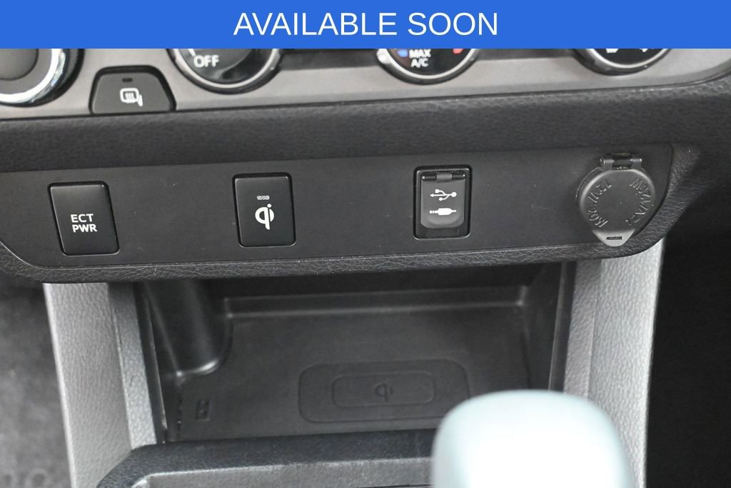 Used 2017 Toyota Tacoma TRD Sport w/ Tow Package (A/T) AWD/4WD image 22