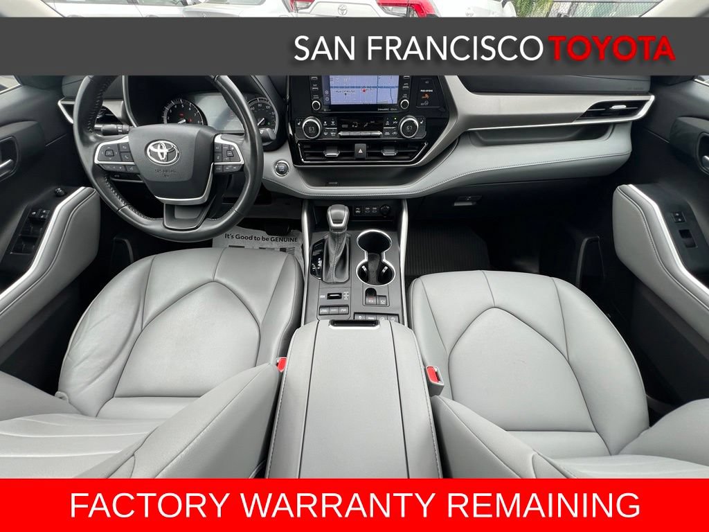 Used 2022 Toyota Highlander XLE AWD/4WD image 25