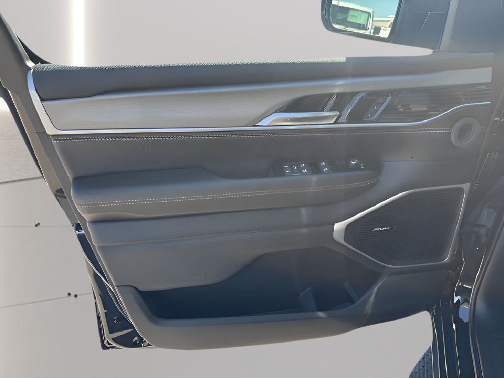 New 2026 Jeep Grand Wagoneer L 2WD image 26